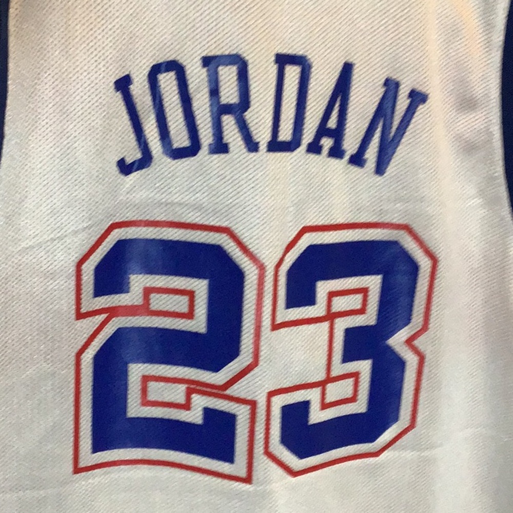RARE! Reebok White Blue Red Jordan #23 Kids Basketball Jersey - Picture 2 of 9